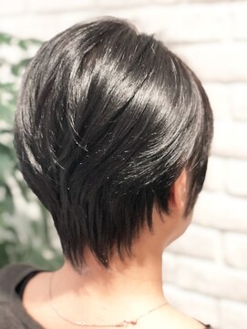 ソイルアヴェダ(Soil AVEDA) ３０代４０代５０代６０代　ショートレイヤー【沼津/沼津駅】