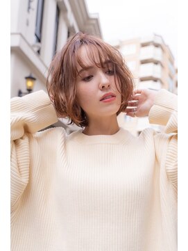 テイラー(Taylor) 【Taylor】大宮　ミルキーブラウン×ゆるふわミニボブ