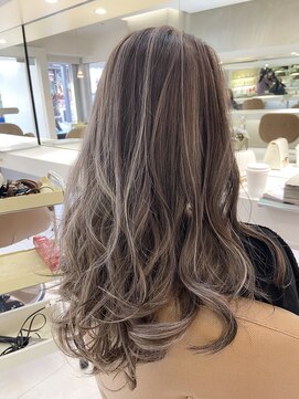 エイブルヘアー(able hair) たっぷりハイライトカラー