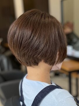 アトリエコア(Atelier Coa) ショートカットショートボブミルクティーベージュカラー前髪あり