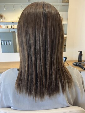 エム(emu) 髪質改善30代40代50代/似合わせ大人可愛い叶えます/セミロング