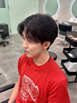 ジーニー 千葉(GENiE) センターパート/ニュアンスパーマ/メンズ韓国【白井愛海】