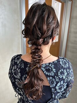 ナージーカフナ(NAJEY cafna)の写真/特別な日はプロの技でより華やかに可愛く♪結婚式やパーティーにも、シーンに合わせて可愛く仕上げます◎