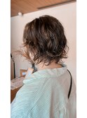レイヤーカットにくるくるパーマ