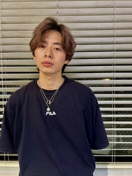 メンズのお客様からも人気☆頭皮ダメージを最小限に抑える、デトックスパーマやデトックスカラーが得意！