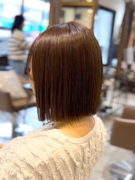 スペックホルダー(Spec Holder) デザインカラーパツっとモードボブ