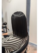 シーク(Seek) 外ハネ ストレート