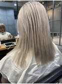 ホワイトベージュ