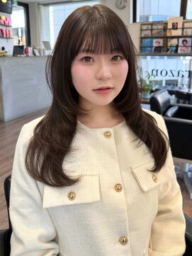 コラソン(corazon) ふんわりレイヤーカット+透明感シアーブラウン