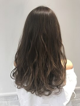 コム(com by neolive) アッシュベージュ