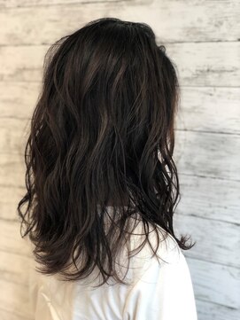 ファム 横川店(femme) くびれセミディバレイヤージュハイライト