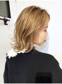 ハイトーンベージュウルフ