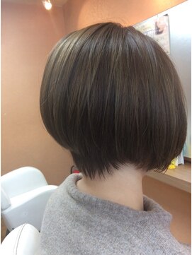 ビューティアンドエステティック テルミー 鴻池店(BEAUTY＆ESTHETIC Tell me) 小顔ボブ