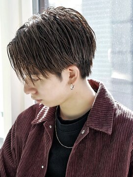 アルファ 新宿(alpha) フェザーパーマ/ブルーブラック/刈り上げセンターパート[新宿]