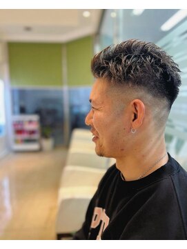 アッシュ 横浜瀬谷店(Ash) ツーブロックフェード