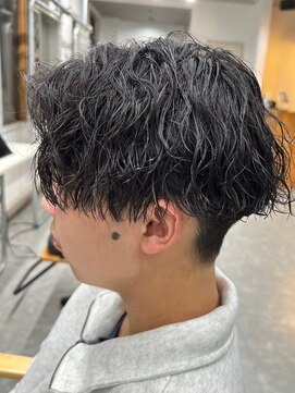 フゥ 宇都宮(FeU) 波巻きパーマメンズパーマメンズヘアツーブロックツイストパーマ