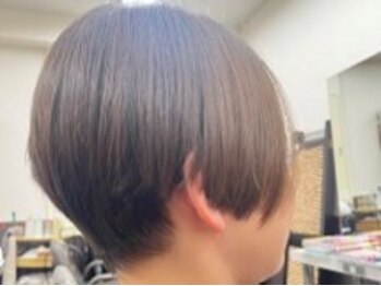 ナルヘアーの写真/経験豊富なスタイリストがお客様としっかり向き合い丁寧にカウンセリングし、髪や頭皮のお悩みに寄り添う。
