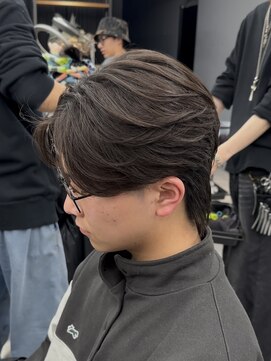 オーバルバイアピッシュ(OVARL by apish) フェザーパーマナチュラルパーマメンズパーマニュアンス毛流れ