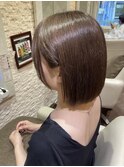 360度美シルエット！ツヤ感で魅せる大人の上品ボブ