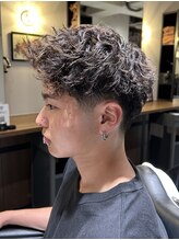 フリークバーバーショップ 河原町三条店(FREAK BARBER SHOP) サーフカール仏陀スパイキーショートフェザーパーマ河原町三条