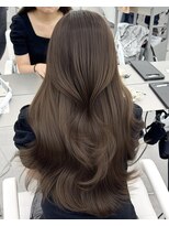 アマトウキョウスマートサロン(AMA TOKYO×Smart Salon)&nbsp;韓国ヘア　透明感カラー　オリーブ