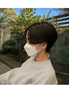 テントヘアー(tent hair) ナチュラルで抜け感のあるショートボブ