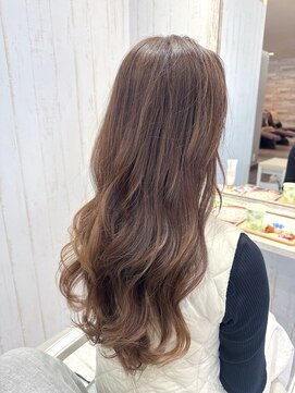 ルシール バイ アリア(Lucir by aria) ロングレイヤー　ソフトグレージュ