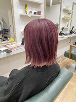 アクルヘアーバイテソロ(AKUR hair by tesoro)&nbsp;外はねピンク
