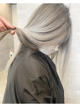 リア 近鉄八尾店(Lia) バレイヤージュ/ブリーチ2回