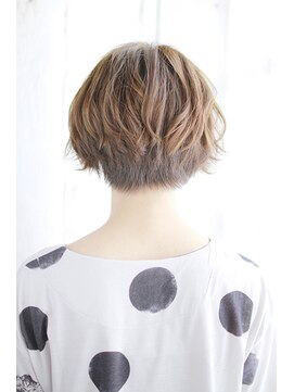 シュシュット(chouchoute) 斜めバングデザインカラーシルキーベージュグレージュカラー/039