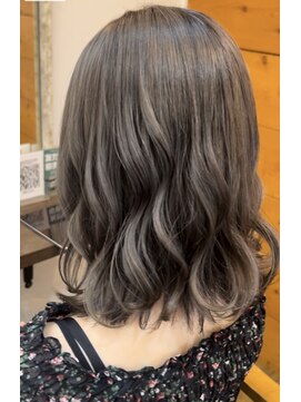 リドルヘアー 石井町店(Riddle HAIR) ダークグレーグレーアッシュインナーカラーグレージュ