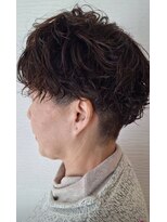 ボンド(hair salon bonD)&nbsp;クセを活かしたパーマ×刈り上げスタイル
