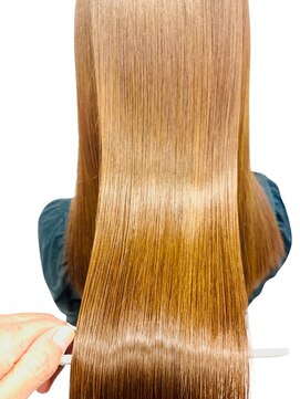 カタチヤマガタ(katachi yamagata) カラーヘアもしっかり水分補給して艶髪アップ