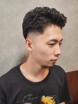 グラスヘアー 本店(Grass hair)の写真/【メンズ専門】ツイスト/スパイラルなど人気のパーマもお任せ★ナチュラルな動きでスタイリングも自由自在!