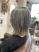 クッキー ヘアーアンドメイク(COOKIE Hair&Make)&nbsp;【COOKIE】透明感アッシュベージュ×レイヤーボブ
