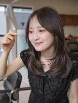 ヴィヴィッド オモテサンドウ(ViViD omotesando)&nbsp;【仕事中も可愛い】セミロングレイヤー/グレージュ/髪質改善