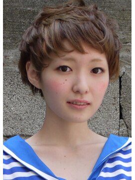 ロジッタ(ROJITHA) 春カラー&パーマでモテガーリーショートヘアー（03-6427-3460）