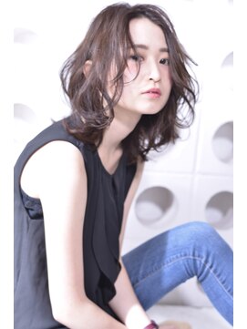 バズ ヘアーメイク(buzz Hair make) [buzz-Hair make] ミディアム（パーマ・クラシカル・モード)