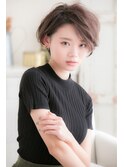 ボーイッシュになりすぎない、ひし形ショート