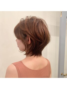 エフィールリアモ(afeel riamo) 伸ばしかけショートウルフ