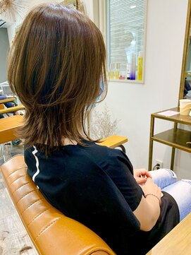 メール(Mer...) 大人綺麗◎小顔ウルフレイヤー