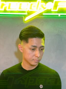 グリーディーフォックス 代々木(Greedy FOX) 韓国マッシュ/センタ-パ-ト/ツイストスパイラル/スキンフェード