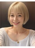 スリークな質感を出しカラーで楽しむおしゃれボブ