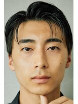 ノイ(noi)&nbsp;センターパートニュアンスパーマ刈り上げツーブロックメンズヘア