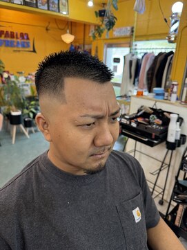 パーラーフリークス(PARLOR FREAKS) フェードスタイル