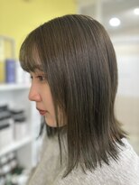 アン ファミーユ(en famille) 落ち着いたグリーンカラー