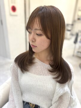 アナ ラーナ(Anna Lanna) ロングレイヤー　レイヤーカット　レイヤースタイル