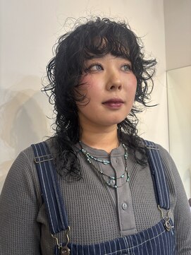 ナループロアツム(Nalu pu loa Tsum) マレットヘア￥ミディアムレイヤー/ハイレイヤーカット