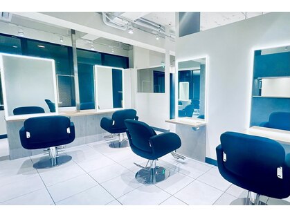 アンシェリ バイ フラミューム 上大岡店(Ancheri by flammeum)の写真