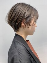 テトヘアー(teto hair) short(大人可愛い、前下がり、大人ショート、グレーベージュ)